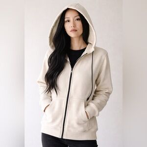 Q&A White Fleece Sweater